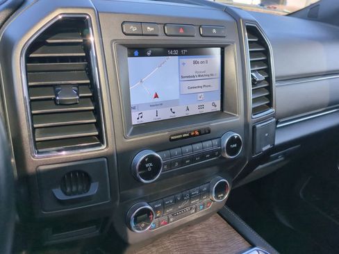 Used 2019 Ford Expedition Limited image 29
