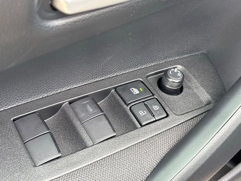 Used 2026 Toyota Corolla SE image 25