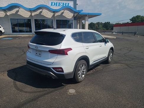 Used 2019 Hyundai Santa Fe SE FWD image 5