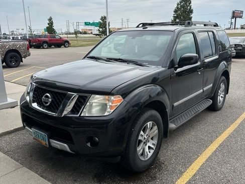 Used 2008 Nissan Pathfinder LE AWD/4WD image 4