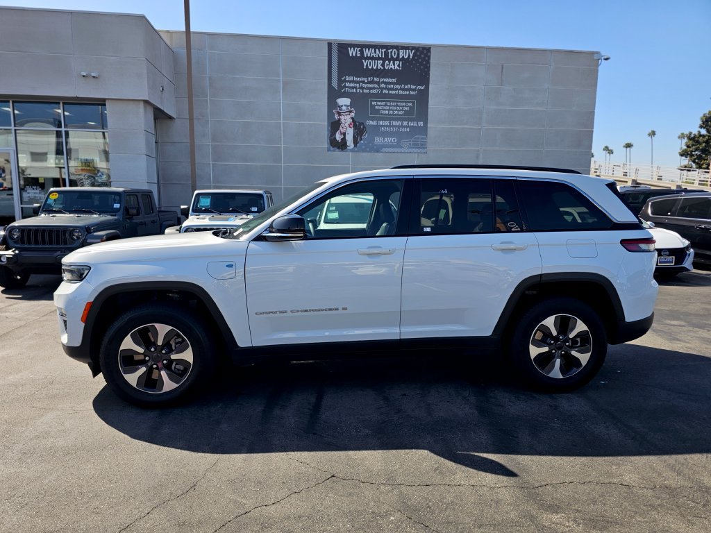 Used 2024 Jeep Grand Cherokee Limited 4xe AWD/4WD image 5