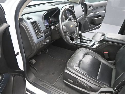 Used 2021 Chevrolet Colorado Z71 image 9