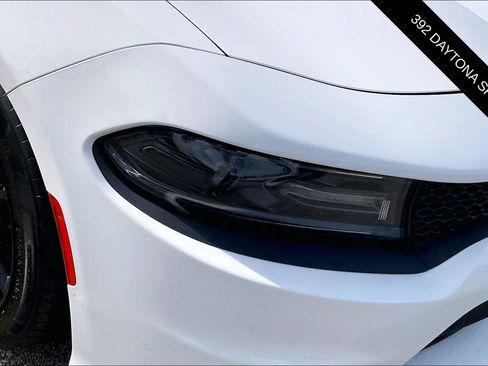 Used 2017 Dodge Charger R/T RWD image 26