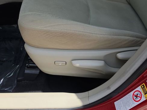 Used 2014 Toyota Prius V Three FWD image 15