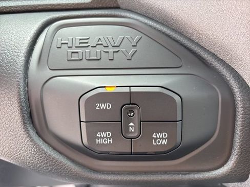 New 2026 RAM 2500 Tradesman w/ Chrome Appearance Group AWD/4WD image 23