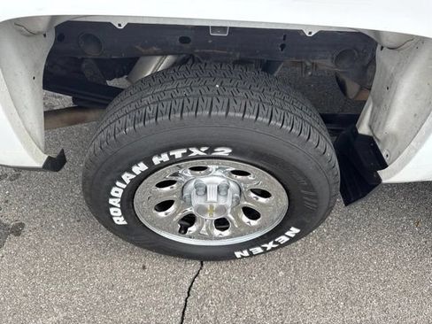 Used 2018 Chevrolet Silverado 1500 W/T w/ WT Convenience Package AWD/4WD image 9