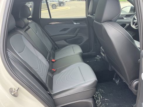 New 2026 Volkswagen Tiguan SE R-Line AWD/4WD image 19