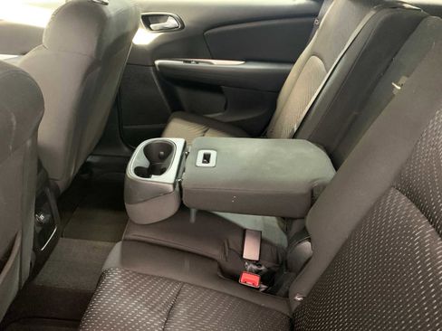 Used 2017 Dodge Journey SE w/ Blacktop Package image 5