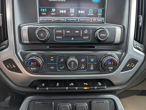 Used 2018 GMC Sierra 1500 SLE w/ SLE Value Package image 26