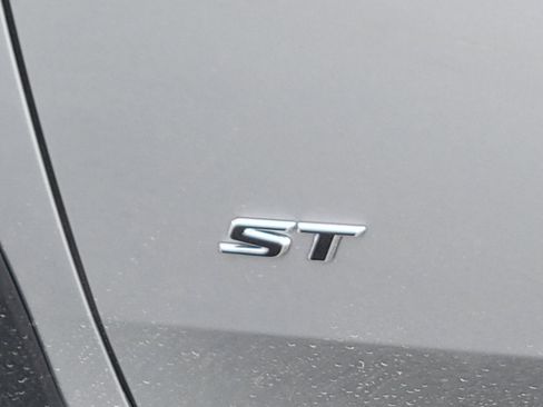 New 2026 Buick Envista Sport Touring image 11