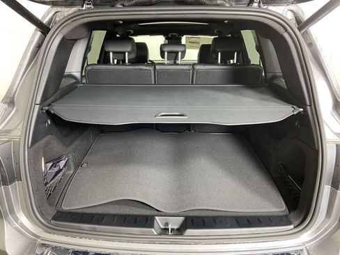 Used 2025 Mercedes-Benz GLB 250 4MATIC image 30