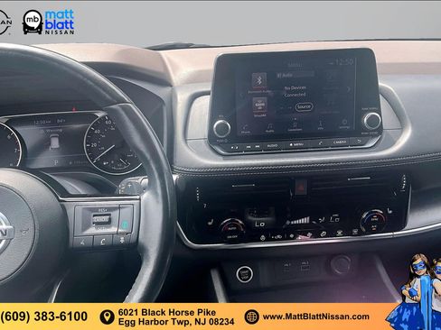 Used 2021 Nissan Rogue SV w/ Premium Package AWD/4WD image 5