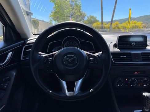 Used 2014 MAZDA MAZDA3 i Touring image 10