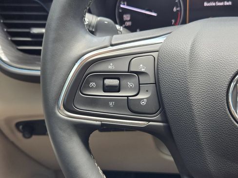 Certified 2022 Buick Envision Essence w/ Technology Package I FWD image 12