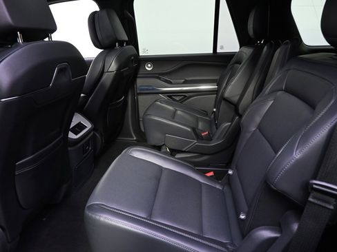 New 2025 Lincoln Navigator Reserve w/ Jet Appearance Package image 21