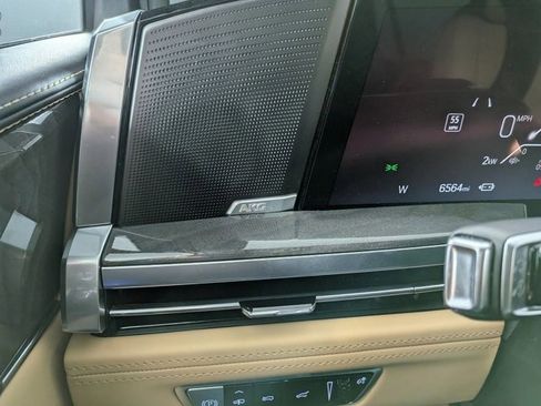 New 2025 Cadillac Escalade IQ Luxury 2 image 9