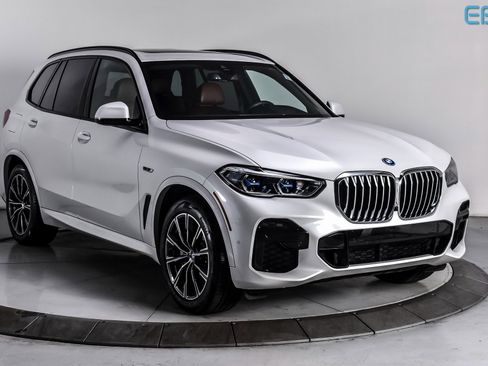 Used 2023 BMW X5 xDrive45e w/ Executive Package image 8
