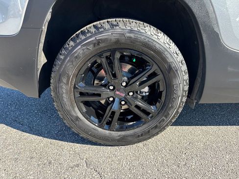 Certified 2023 GMC Terrain AT4 image 17
