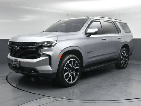 Used 2024 Chevrolet Tahoe RST w/ Luxury Package AWD/4WD image 3