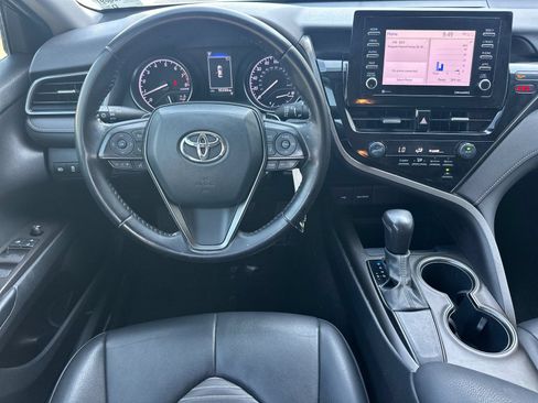 Used 2021 Toyota Camry SE FWD image 15
