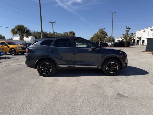 New 2026 Kia Sportage EX w/ EX Panoramic Sunroof Package AWD/4WD image 3