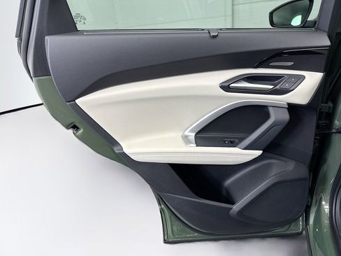 Used 2025 Audi Q5 Premium Plus w/ Premium Plus image 25