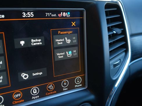 Used 2018 Jeep Grand Cherokee Summit w/ Skid Plate Group AWD/4WD image 24