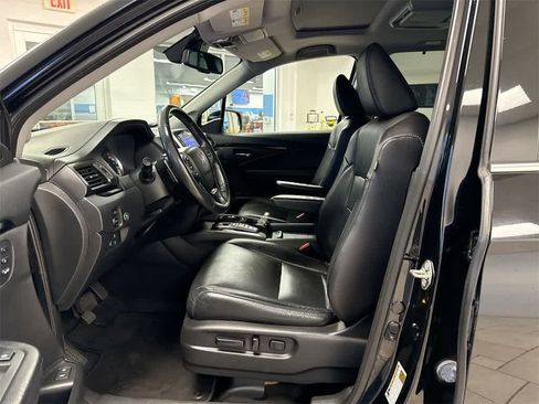 Certified 2017 Honda Pilot Elite image 17