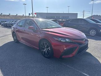 Used 2023 Toyota Camry SE video 3