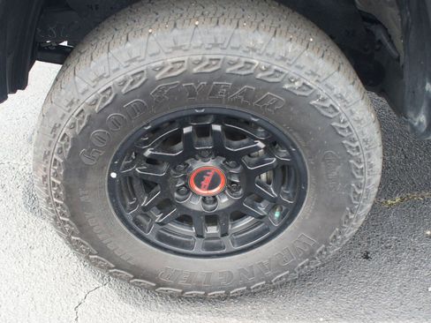 Used 2023 Toyota Tacoma TRD Pro AWD/4WD image 27