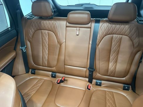 Used 2022 BMW X5 xDrive45e image 27