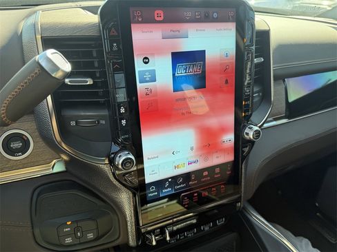 New 2025 RAM 2500 Limited image 17