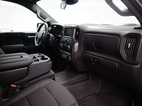Used 2025 Chevrolet Silverado 1500 Custom Trail Boss w/ LPO, Dark Essentials Package AWD/4WD image 11