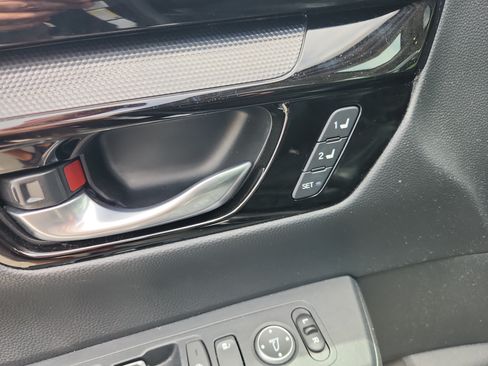 Used 2025 Honda CR-V EX-L image 22