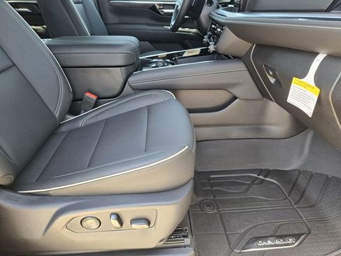 New 2026 Chevrolet Tahoe Premier image 10