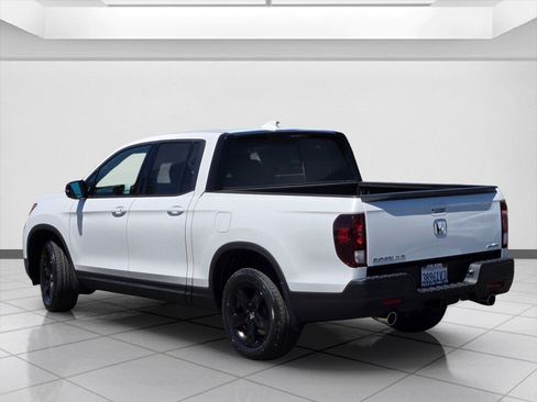Certified 2023 Honda Ridgeline Black Edition image 7