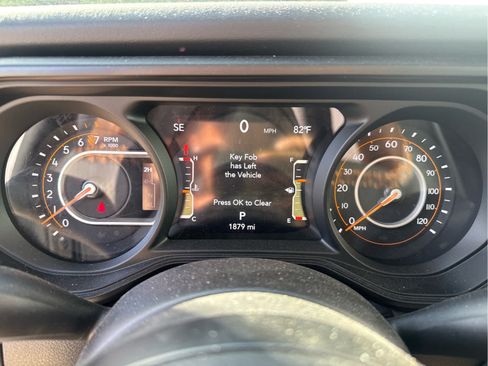 Used 2024 Jeep Gladiator Mojave w/ Technology Group AWD/4WD image 25