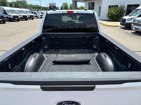 Used 2025 Ford F250 XLT AWD/4WD image 5