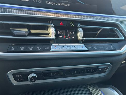 Used 2022 BMW X6 xDrive40i w/ M Sport Package image 48