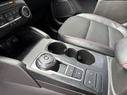 Used 2025 Ford Escape ST-Line image 41