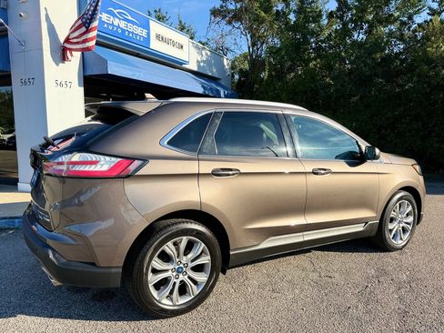 Used 2019 Ford Edge Titanium AWD/4WD image 22
