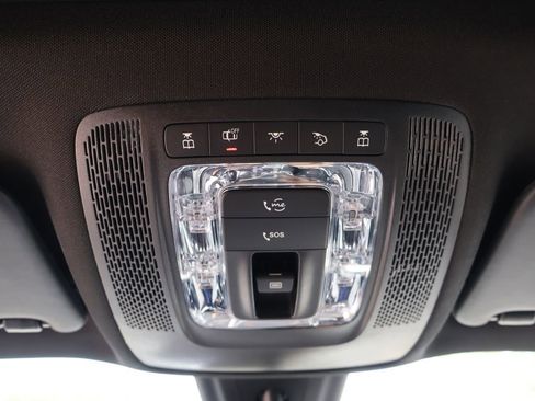 Used 2023 Mercedes-Benz GLB 250 image 50