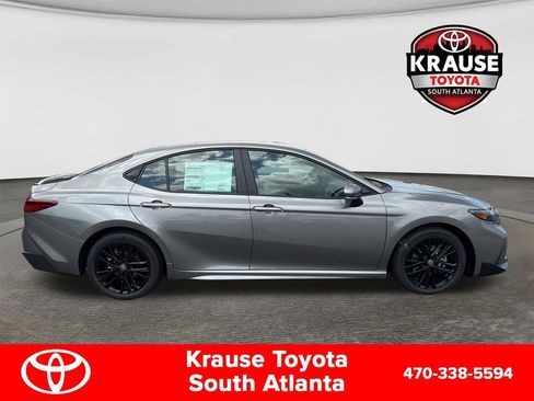 New 2026 Toyota Camry SE w/ Convenience Package FWD image 9