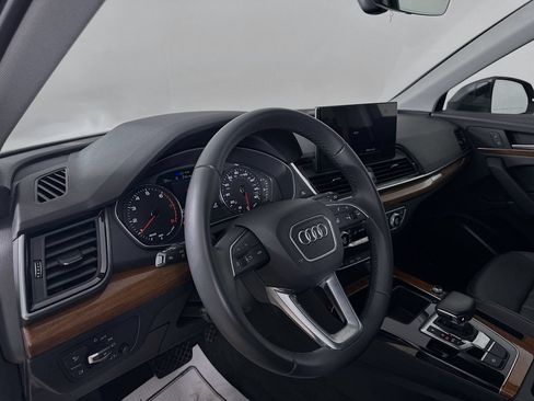 Used 2023 Audi Q5 2.0T Premium w/ Convenience Package AWD/4WD image 32