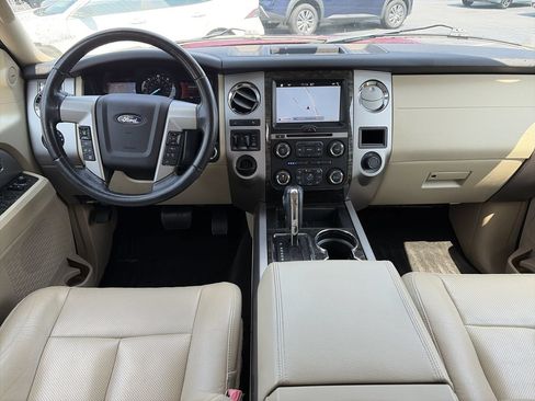 Used 2017 Ford Expedition Limited w/ Equipment Group 301A RWD image 2