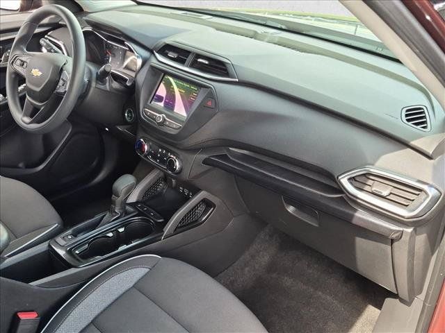 Used 2023 Chevrolet TrailBlazer LT FWD image 27