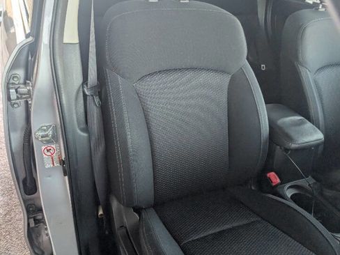 Used 2016 Subaru Forester 2.5i Premium w/ All-Weather Package image 14