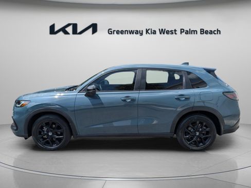 Used 2024 Honda HR-V Sport image 4