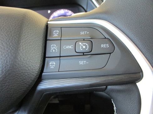 New 2026 Jeep Grand Cherokee Laredo X image 32