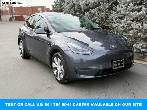 Used 2023 Tesla Model Y Long Range image 12